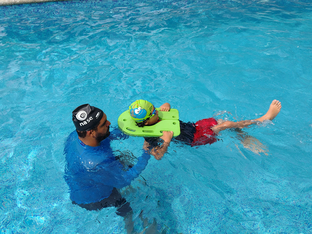 Tabla y Collarín Tritón para Natación y Aquafitness