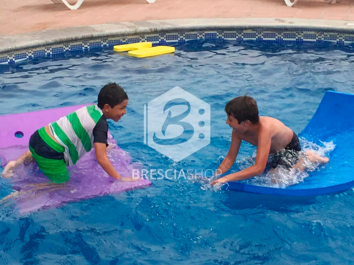 Isla Perforada de Eva Apoyo en el Agua