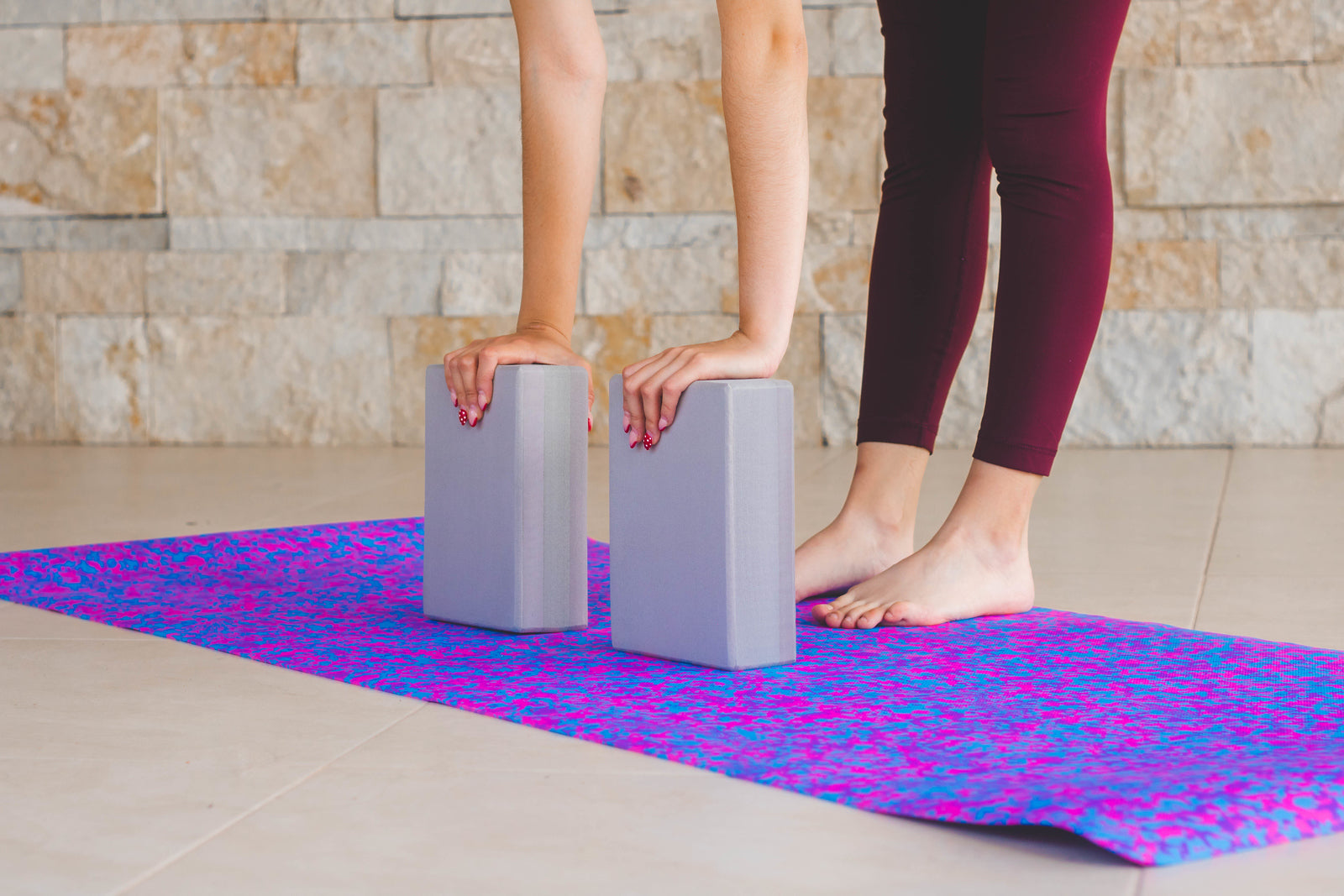 Tapete de Yoga Marmoleado 6mm EVA 150x56 cm Antideslizante | Cómodo, Resistente y Estético